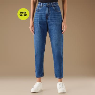Mom Fit Jeans with Button Closure and Pockets